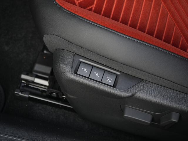 Lancia YPSILON 1.2 Turbo Hybrid 100 PK LX | Navi | Camera | Winter