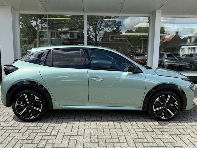 Lancia YPSILON 1.2 Turbo Hybrid LX | Climate & Cruise Control | Achteruitrijd Camera | AppleCarplay/Android Auto |