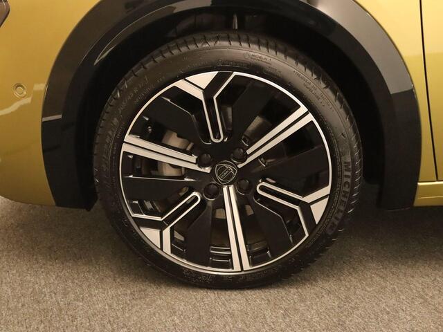 Lancia YPSILON LX 51 kWh - ORIGINEEL NEDERLANDSE AUTO - DODEHOEKDETECTIE - CRUISE CONTROL ADAPTIEF - KEYLESS START - PARKEERSENSOREN VOOR EN ACHTER - LED KOPLAMPEN - WARMTEPOMP - 3 FASE - DRAADLOZE TELEFOONOPLADER - CAMERA