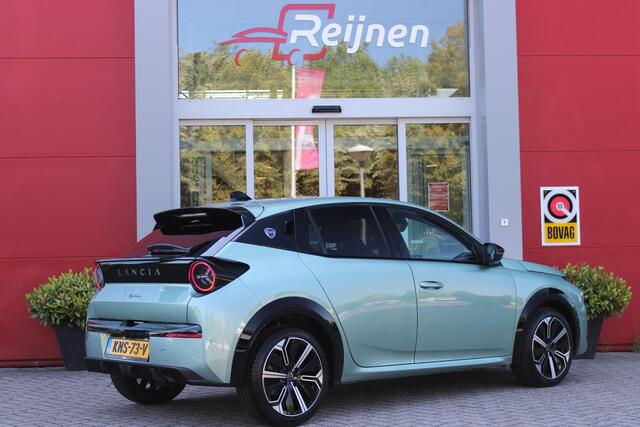 Lancia YPSILON 1.2 Hybrid 110PK AUTOMAAT LX | CAMERA VOOR + ACHTER | PARKEERSENSOREN VOOR + ACHTER | DRIVE PACK: ADAPTIVE CRUISE CONTROL/DODEHOEK DETECTIE/ELEKTRISCH INKLAPBARE BUITENSPIEGELS/SPROTIEF STUURWIEL | SFEER VERLICHTING | CLIMATE CONTROL | DRAADLOZE APPLE CAR