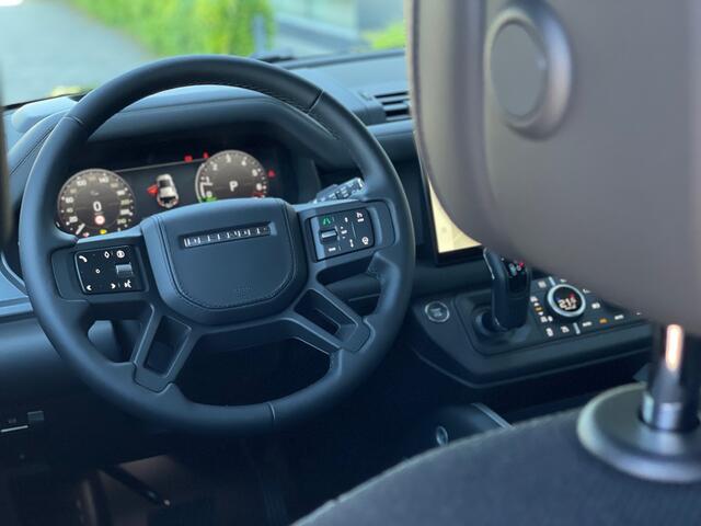 Land Rover DEFENDER 110 2.0 P300e 110 X-Dynamic HSE Matte folie 22 inch