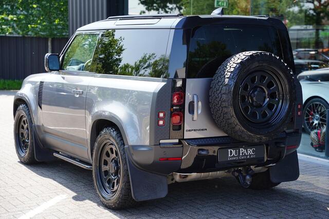 Land Rover DEFENDER 90 2.0 P300 90 X-Dynamic HSE