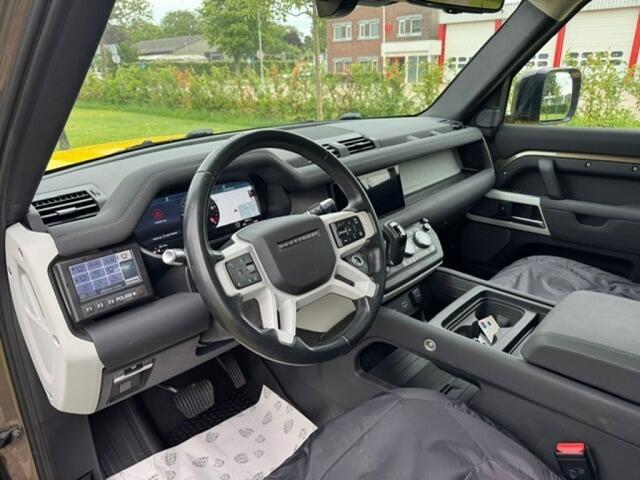 Land Rover DEFENDER 3.0 110 MHEV X-dynamic HSE 6 cil grijs kenteken