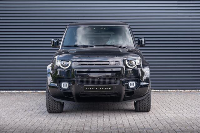 Land Rover DEFENDER 2.0 P300e 110 X-Dynamic HSE / Santorini Black / Ebony leather / Uitklapbare trekhaak