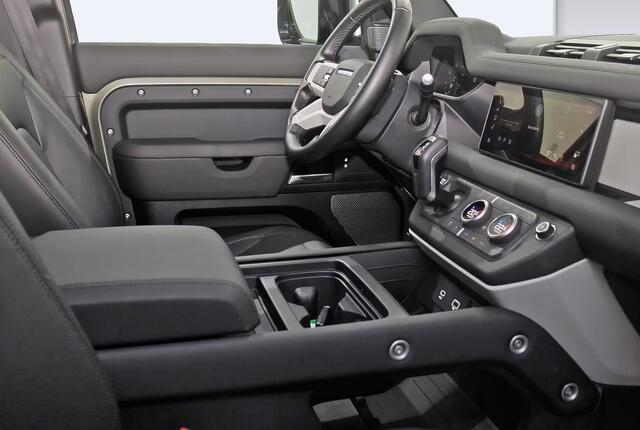 Land Rover DEFENDER Hard Top 3.0 D250 110 MHEV S Grijs Kenteken LED Navi Trekhaak Surround View Leder