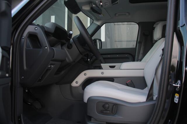 Land Rover DEFENDER 110 2.0 P300e 110 X-Dynamic HSE
