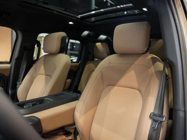 Land Rover DEFENDER 110 P300e X-Dynamic HSE Pano 2.0 P300e 110 X-Dynamic HSE Stoelventilatie 6-persoons