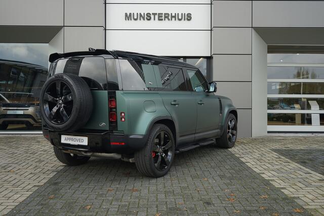 Land Rover DEFENDER 110 3.0 D250 110 HSE 7p. | Elektrische trekhaak | Schuif/Kantel dak | Meridian |