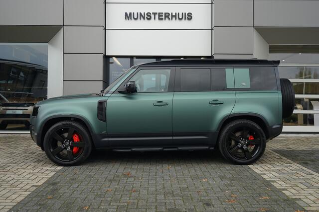 Land Rover DEFENDER 110 3.0 D250 110 HSE 7p. | Elektrische trekhaak | Schuif/Kantel dak | Meridian |