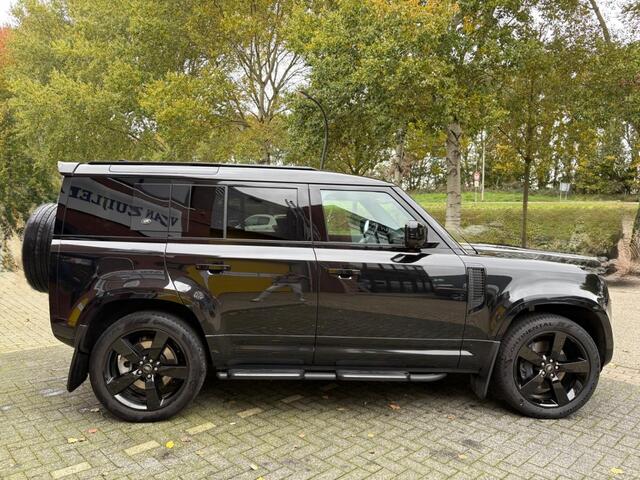 Land Rover DEFENDER P400e 404pk Pano 22" Black Pack Trekhaak Urban ACC BTW
