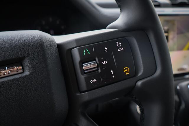 Land Rover DEFENDER 110 P300e X-Dynamic SE ADAPTIVE CRUISE | 360 CAMERA | PANORAMADAK | VOORRUITVERWARMING | MERIDIAN | ELEKTRISCHE STOELEN | STUURVERWARMING |