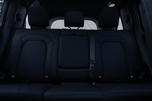 Land Rover DEFENDER 110 2.0 P300e 110 S