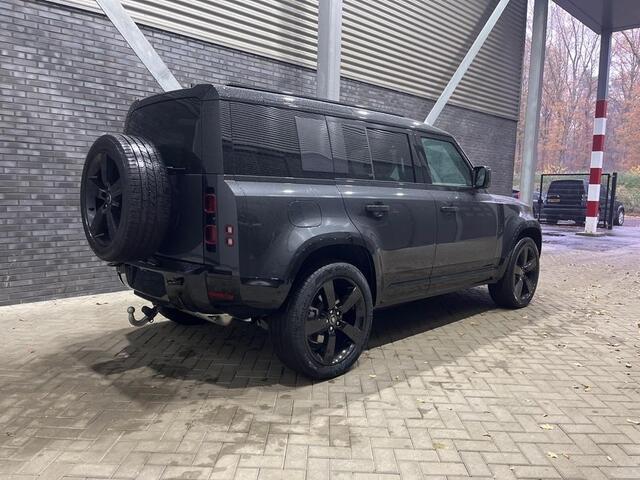 Land Rover DEFENDER 110 P300e X-Dynamic HSE | 6P | NIEUW | Caraway | Black Pack | Towing Pack | 22 Inch | Head-Up | Panoramadak