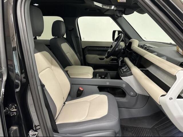 Land Rover DEFENDER 110 2.0 P400e 110 X | Pano | Treeplanken | 360 | Adaptive | Leder | Garantie 2028 |