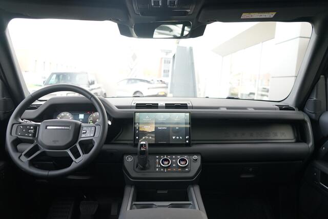 Land Rover DEFENDER 110 2.0 P300e 110 X-Dynamic SE | Voorstoelen verwarmd | Meridian | Schuif/Kantel dak |