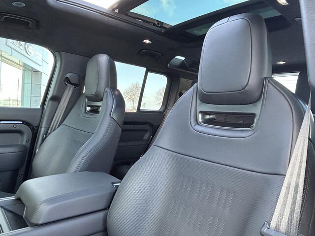 Land Rover DEFENDER 110 4.4 P635 110 Octa Black | NIEUW - 0 km | Direct leverbaar | 6D Dynamics-luchtvering |