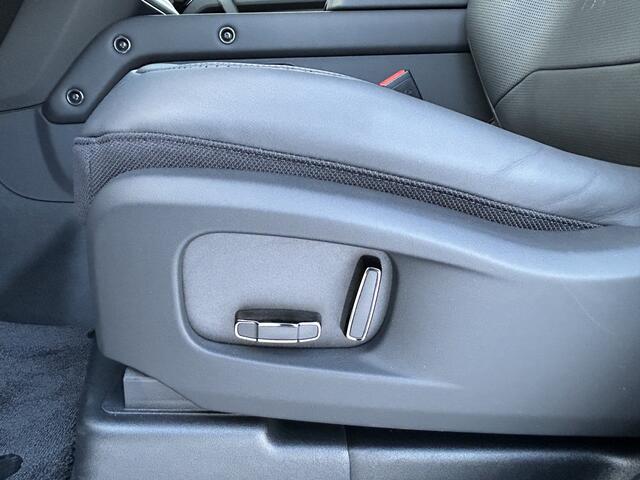 Land Rover DEFENDER 110 4.4 P635 110 Octa Black | NIEUW - 0 km | Direct leverbaar | 6D Dynamics-luchtvering |