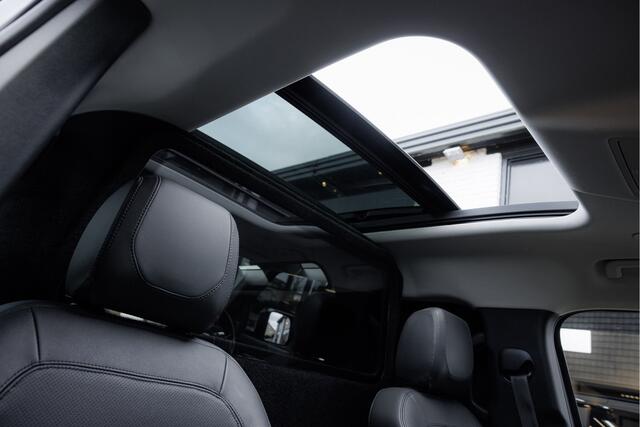 Land Rover DEFENDER D250 110 X-Dynamic Heritage Luchtvering - Pano - Trekhaak - Camera