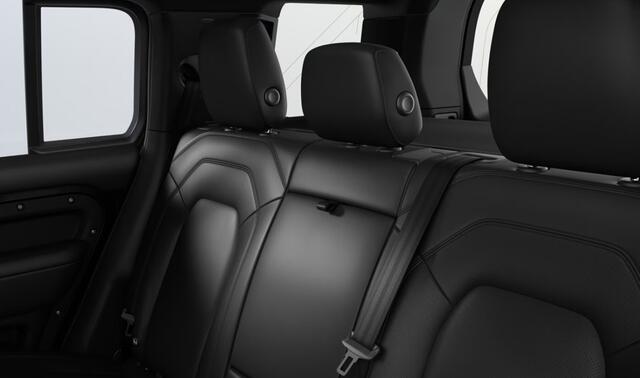 Land Rover DEFENDER 110 P300e 110 Forest Edition | Schuif/Kantel Dak | Driver Assist Pack | Cold Climate Pack | Afneembare Trekhaak| Vaste Sleepogen |