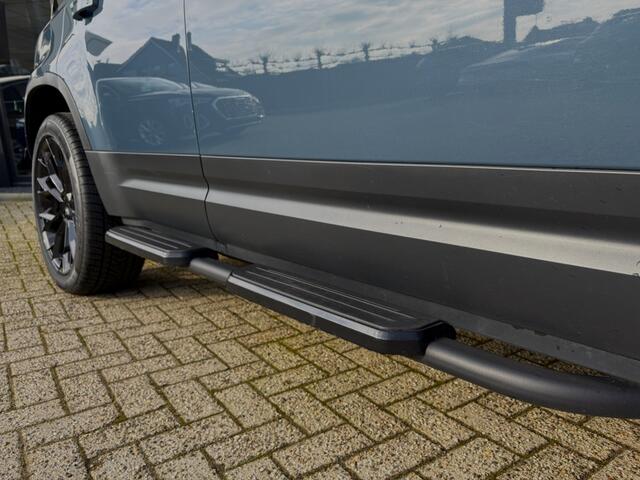 Land Rover DEFENDER 110 | P400 | HSE | 22" | Panorama dak | Trekhaak | Head-Up |