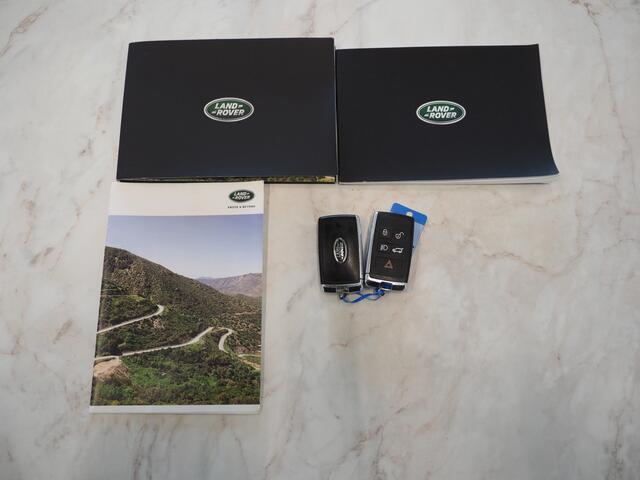 Land Rover DEFENDER 110 2.0 P400e SE | PIVI Pro Meridian | Keyless | 360 | Trekhaak | Memory | Leder | Dodehoek | Carplay