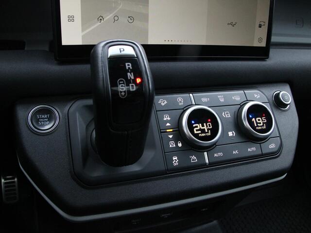 Land Rover DEFENDER 3.0 D250 110 MHEV X-Dynamic HSE