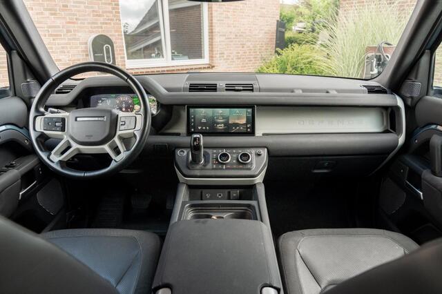 Land Rover DEFENDER 110 3.0 P400 110 X-Dynamic S 5 Persoons Luchtvering Trekhaak LED Camera Urban 19''