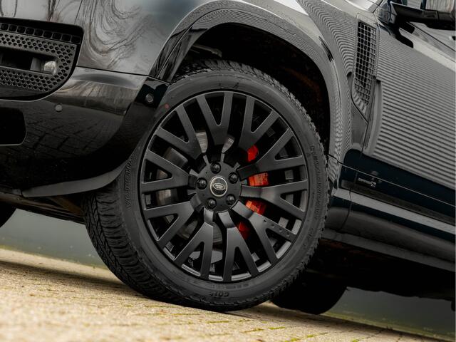 Land Rover DEFENDER 110 3.0 P400 110 HSE - Panoramadak - 23 inch Urban