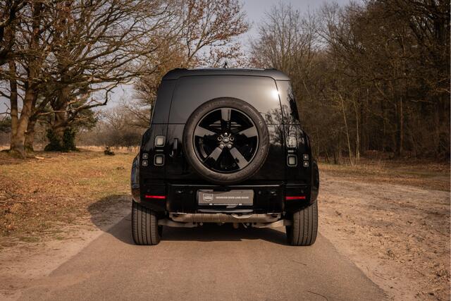 Land Rover DEFENDER 110 2.0 P300e 110 X-Dynamic SE Fabrieksgarantie t/m 2030