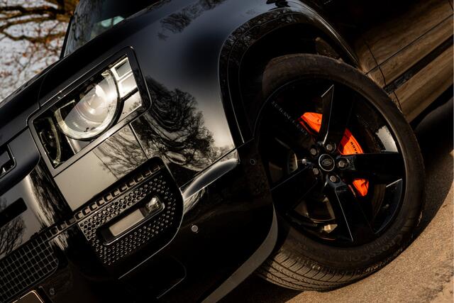 Land Rover DEFENDER 110 2.0 P300e 110 X-Dynamic SE Fabrieksgarantie t/m 2030