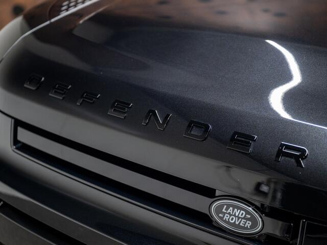 Land Rover DEFENDER 110 2.0 P300e 110 X-Dynamic HSE | FACELIFT | Trekhaak | Cold Climate |