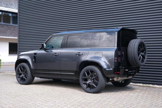 Land Rover DEFENDER 110 P300e 5 Year Edition 110 X-Dynamic SE | NP ¤ 130.093,- | Bronze Tailored | Schuifkanteldak | Trekhaak | Cold Clima Pack