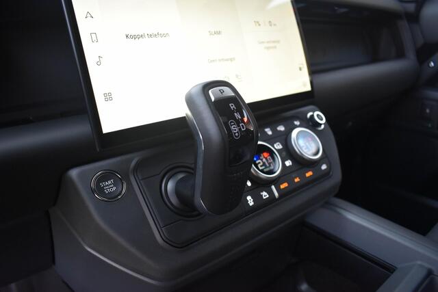 Land Rover DEFENDER 2.0 P300e 110 X-Dynamic HSE FACELIFT Pano Zitklima