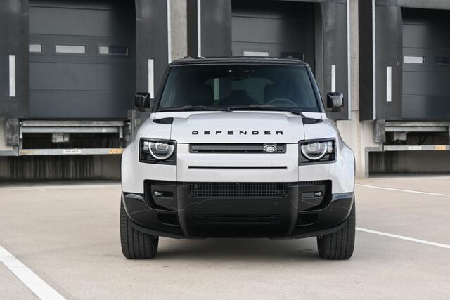 Land Rover DEFENDER 110 2.0 P300e 110 Dynamic SE Edition