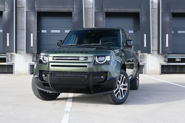 Land Rover DEFENDER 110 2.0 P300e 110 Dynamic SE Edition