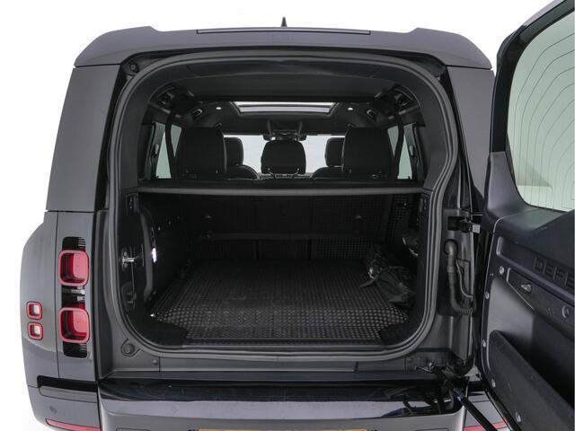 Land Rover DEFENDER 110 2.0 P400e 110 XS Edition (Plug-in) (INCL.BTW) *PANO | LUXURY-LEATHER | FULL-LED | MERIDIAN-SOUND | BLIND-SPOT | TOP-VIEW | AIR-SUSPENSION | CCS-FASTLOADER | HEATED-COMFORTSEATS | KEYLESS | CARPLAY | LANE-ASISSIT | DAB+ | 20''A