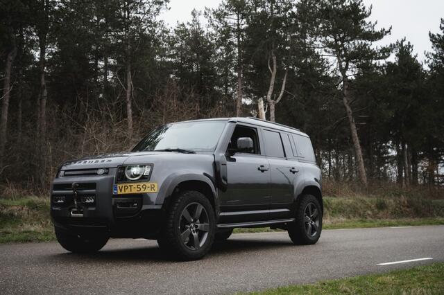 Land Rover DEFENDER D300 HSE X-Dynamic BTW. Offroad klaar lier , rocksliders