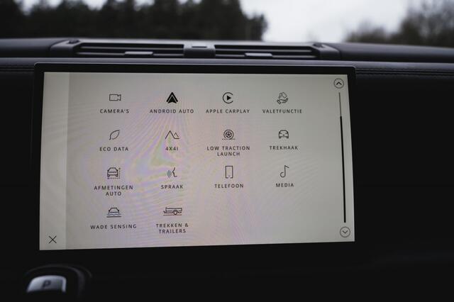 Land Rover DEFENDER D300 HSE X-Dynamic BTW. Offroad klaar lier , rocksliders