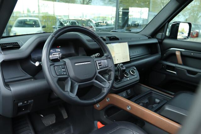 Land Rover DEFENDER 110 2.0 P400E 110 X-DYNAMIC HSE BLACK PACK | PANO | TREKHAAK | 360 CAMERA | MERIDIAN | CARPLAY | ACC | VIRT. COCKPIT | KEY-LESS