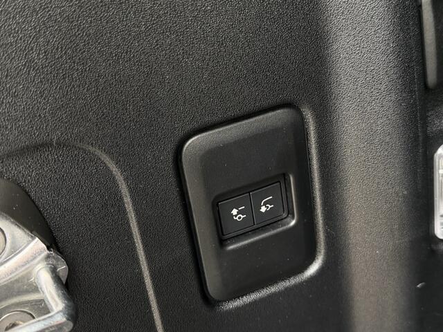 Land Rover DEFENDER 110 2.0 P400e 110X SE | Meridian | Luchtvering |