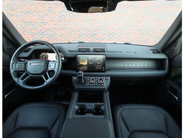 Land Rover DEFENDER P300e X-Dynamic SE | Urban - Pano - Trekhaak