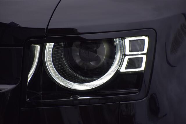 Land Rover DEFENDER 110 P300e 110 X-Dynamic SE