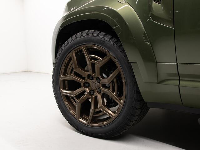Land Rover DEFENDER 2.0 P300e 110 Dynamic Edition