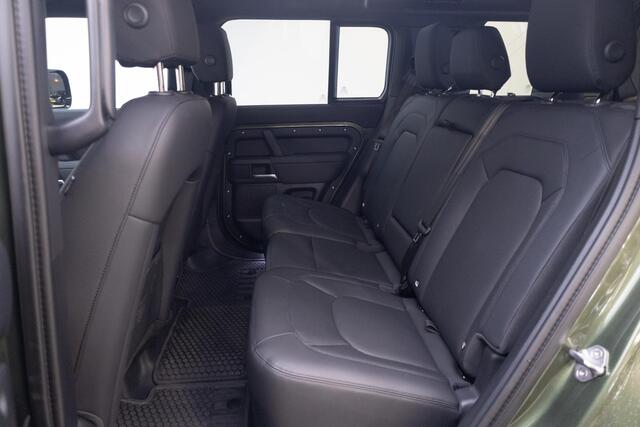 Land Rover DEFENDER 110 2.0 P300e 110 X-Dynamic SE | Facelift |
