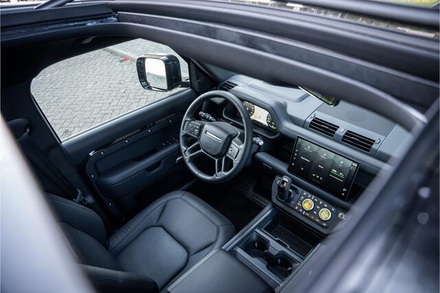 Land Rover DEFENDER 110 P300e 110 FULL URBAN PACK ** Towing ** Cold Climate ** 23inch ** HSE X-Dynamic