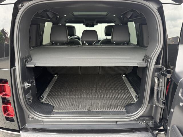 Land Rover DEFENDER 110 3.0 D300 110 X-Dynamic HSE | Panorama | Stoelventilatie | 22" | Elektr. Trekhaak