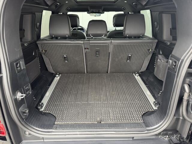 Land Rover DEFENDER 110 3.0 D300 110 X-Dynamic HSE | Panorama | Stoelventilatie | 22" | Elektr. Trekhaak