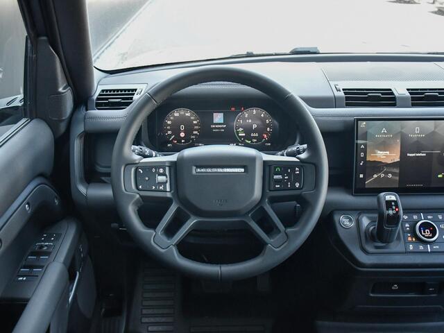 Land Rover DEFENDER 110 2.0 P300e 110 X-Dynamic l 6 Persoons l Schuif- /kantel Pano l Adapt. Cruise l Black Pack l Wrap