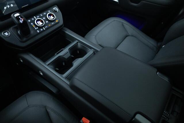 Land Rover DEFENDER 110 2.0 P300e 110 X-Dynamic HSE | Towing Pack | Cold Climate | 22 Inch | Head-Up |