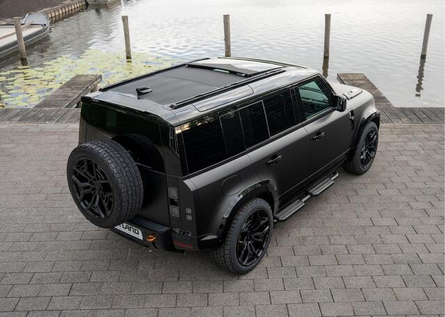 Land Rover DEFENDER 110 P300e 110 X-Dynamic HSE | Outland Edition II | Full Options | Koelkast | Santorini Black - Satin PPF Stealth |